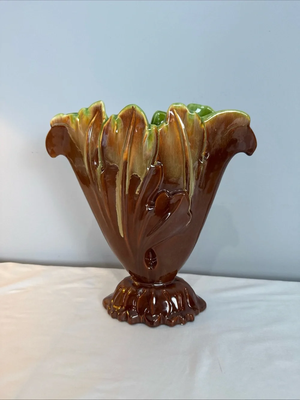 Royal Haeger R879 USA Flatsided Acanthus Vase  Brown Yellow green Vintage MCM